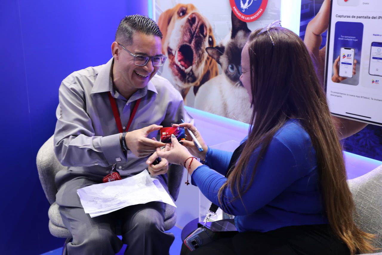 Banco del Tesoro presente en Expo Salud 2025